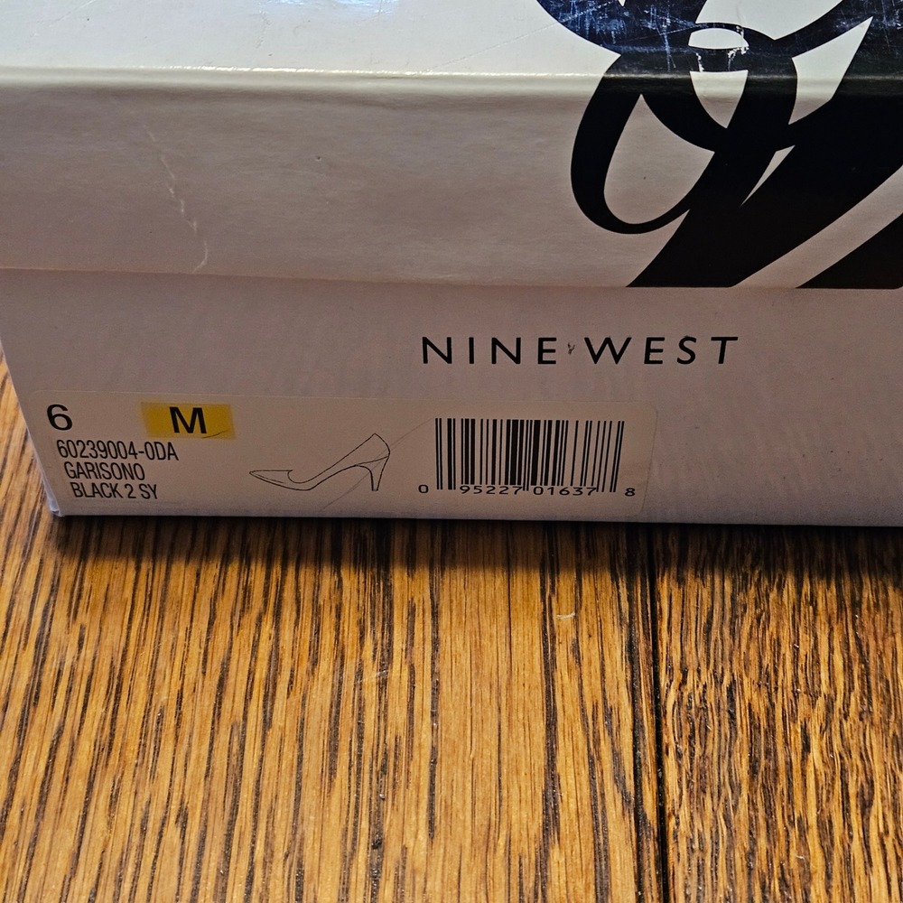 Nine West Garisono Black Textured Pointed Toe Stiletto Pumps Heels 6M - Picture 8 of 9
